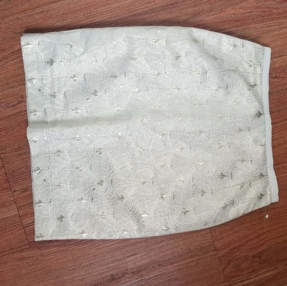 H&M skirt, 2 - Picture 1 of 7